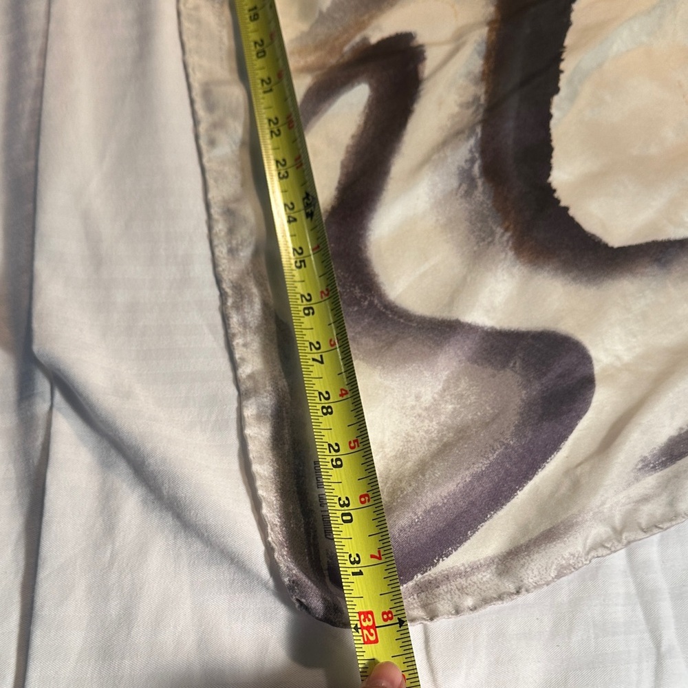 ROBERT LEE MORRIS 100% silk Woman's Scarf in Cream, Brown & dark gray - Picture 11 of 12